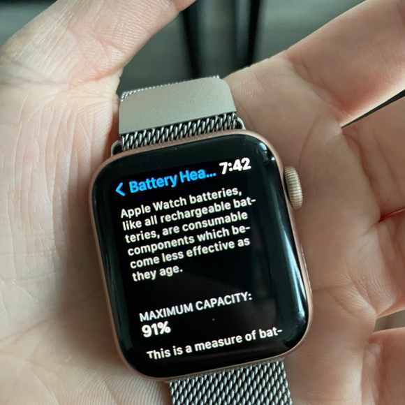 Apple watch 4 - Picture 12 of 12